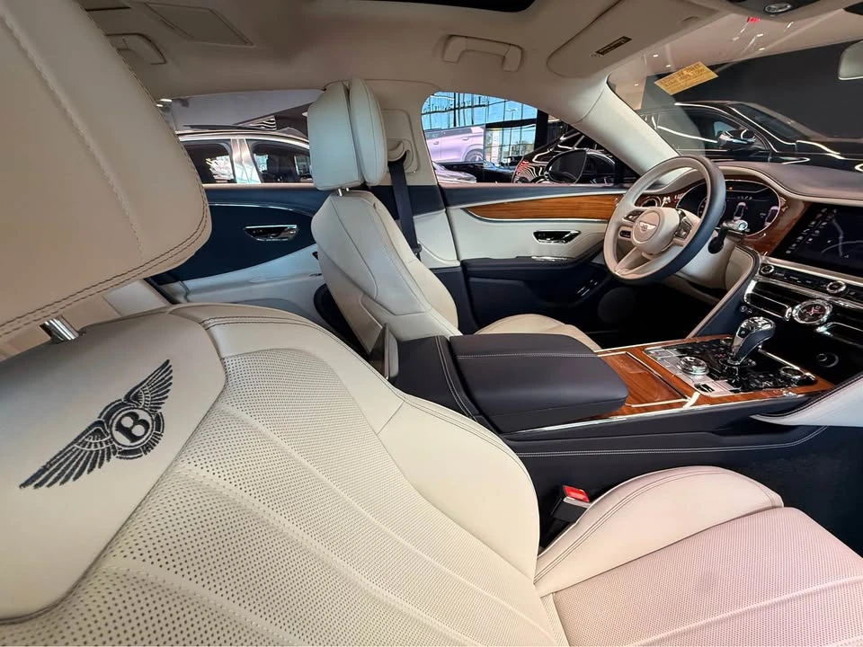 2023 Bentley Continental - Image 9 of 16