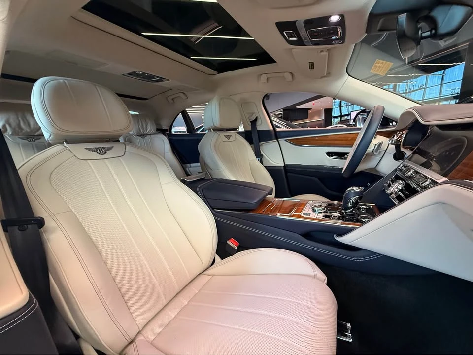 2023 Bentley Continental - Image 11 of 16