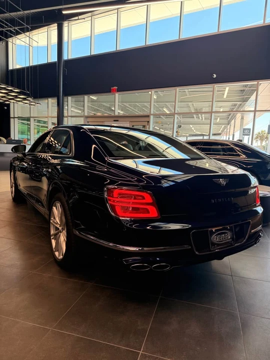 2023 Bentley Continental - Image 15 of 16
