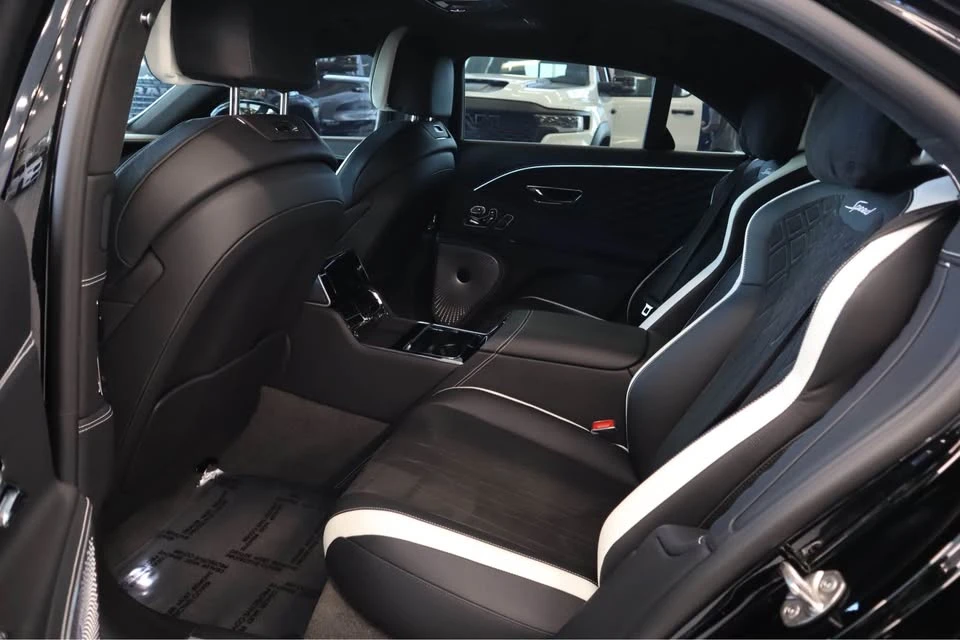 2023 Bentley Continental - Image 9 of 13