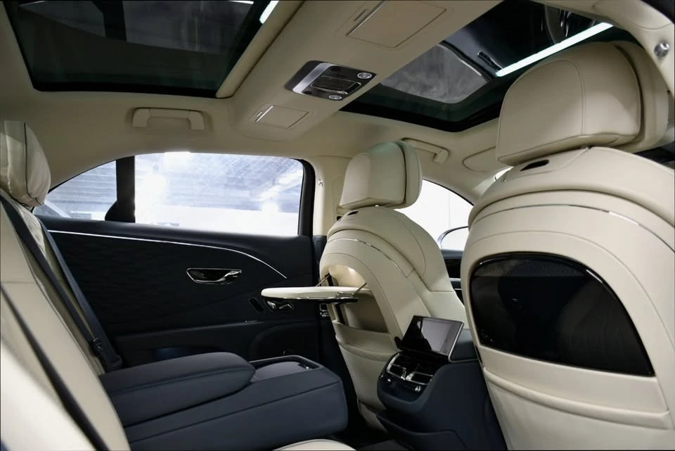 2023 Bentley Continental GT Mulliner 3rd Gen - Image 19 of 20