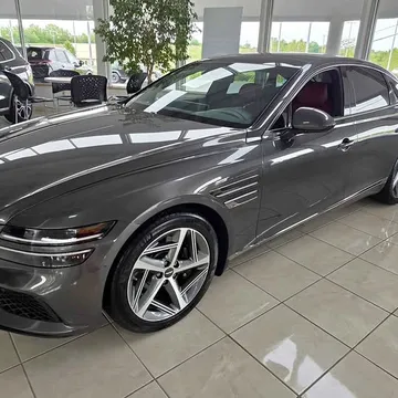 2023 Genesis G80