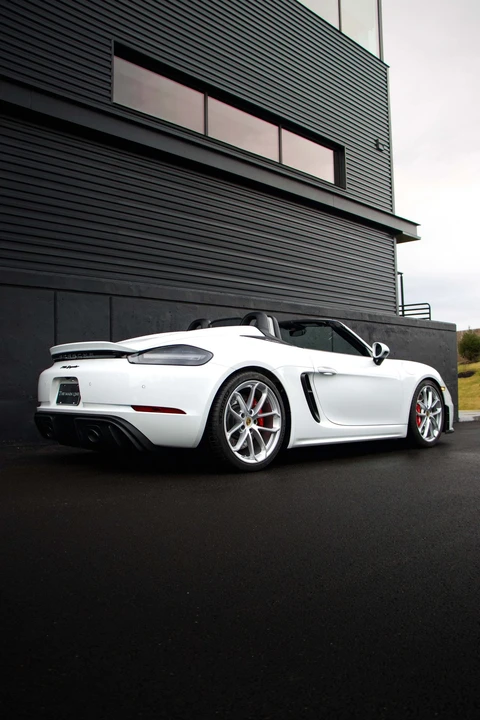 2023 Porsche 718 Boxster Spyder - Image 16 of 18