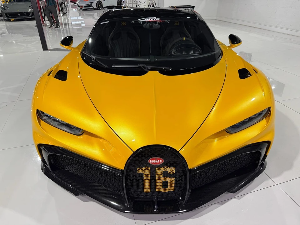2023 Bugatti Chiron Super Sport - Image 2 of 21