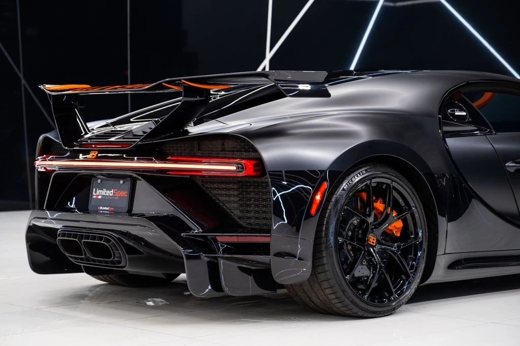 2023 Bugatti Chiron Pur Sport - Image 15 of 31