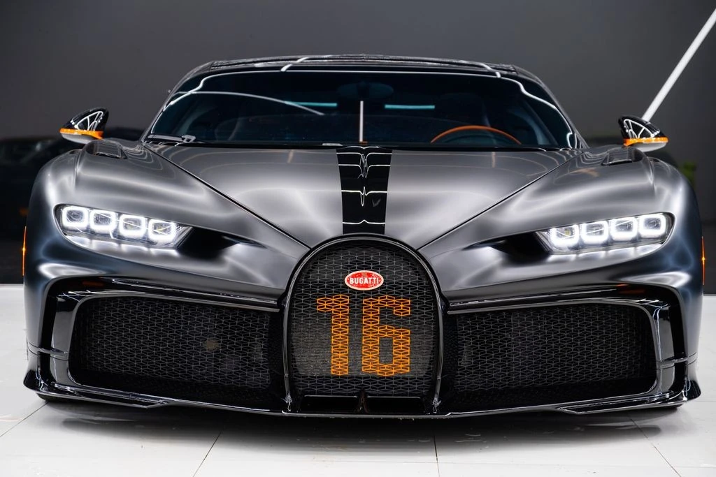 2023 Bugatti Chiron Pur Sport - Image 2 of 31
