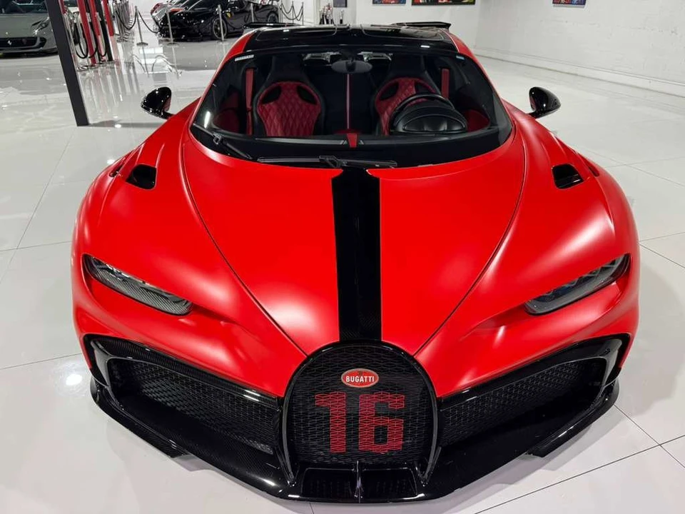 2023 Bugatti Chiron Pur Sport - Image 2 of 12