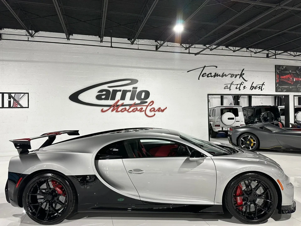 2023 Bugatti Chiron Pur Sport - Image 9 of 12