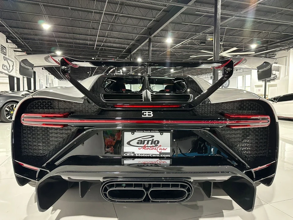 2023 Bugatti Chiron Pur Sport - Image 7 of 12