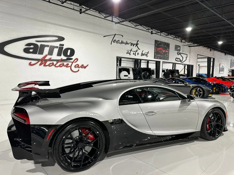 2023 Bugatti Chiron Pur Sport - Image 8 of 12