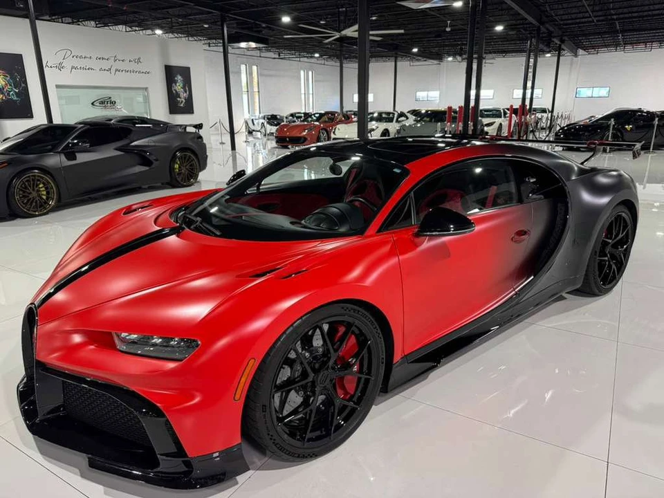 2023 Bugatti Chiron Pur Sport - Image 3 of 12
