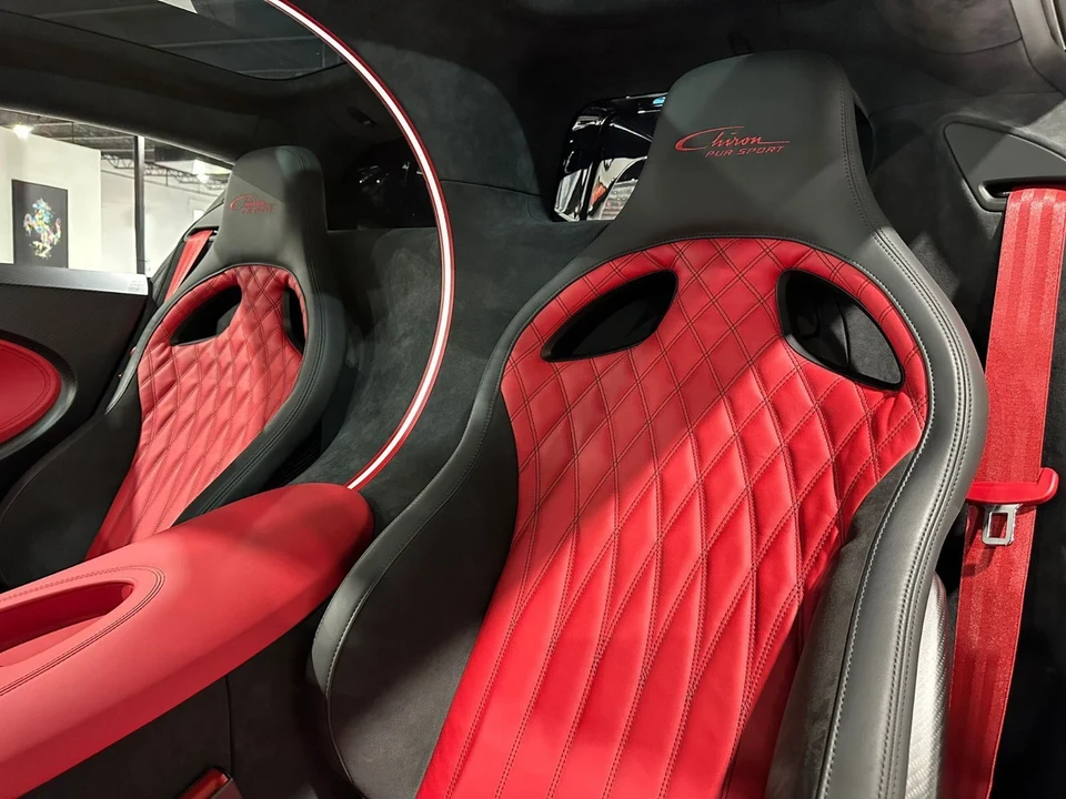 2023 Bugatti Chiron Pur Sport - Image 11 of 12