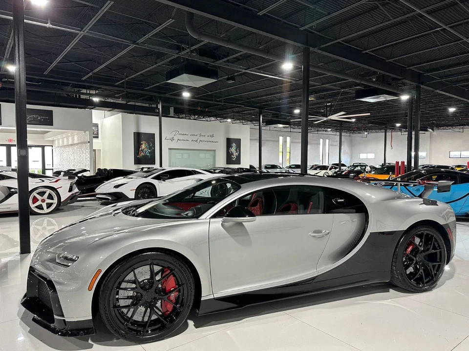 2023 Bugatti Chiron Pur Sport - Image 3 of 12