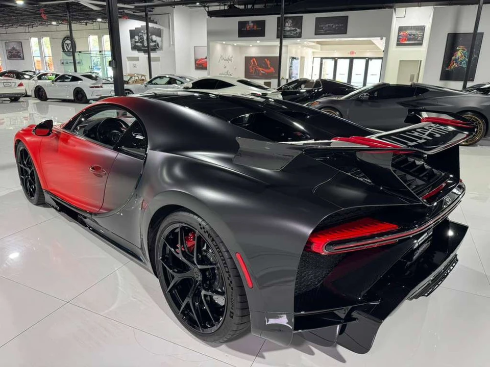 2023 Bugatti Chiron Pur Sport - Image 5 of 12