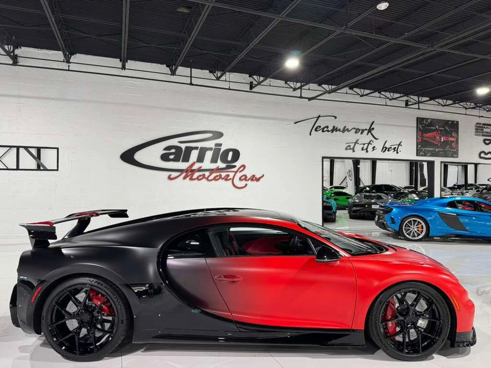 2023 Bugatti Chiron Pur Sport - Image 8 of 12