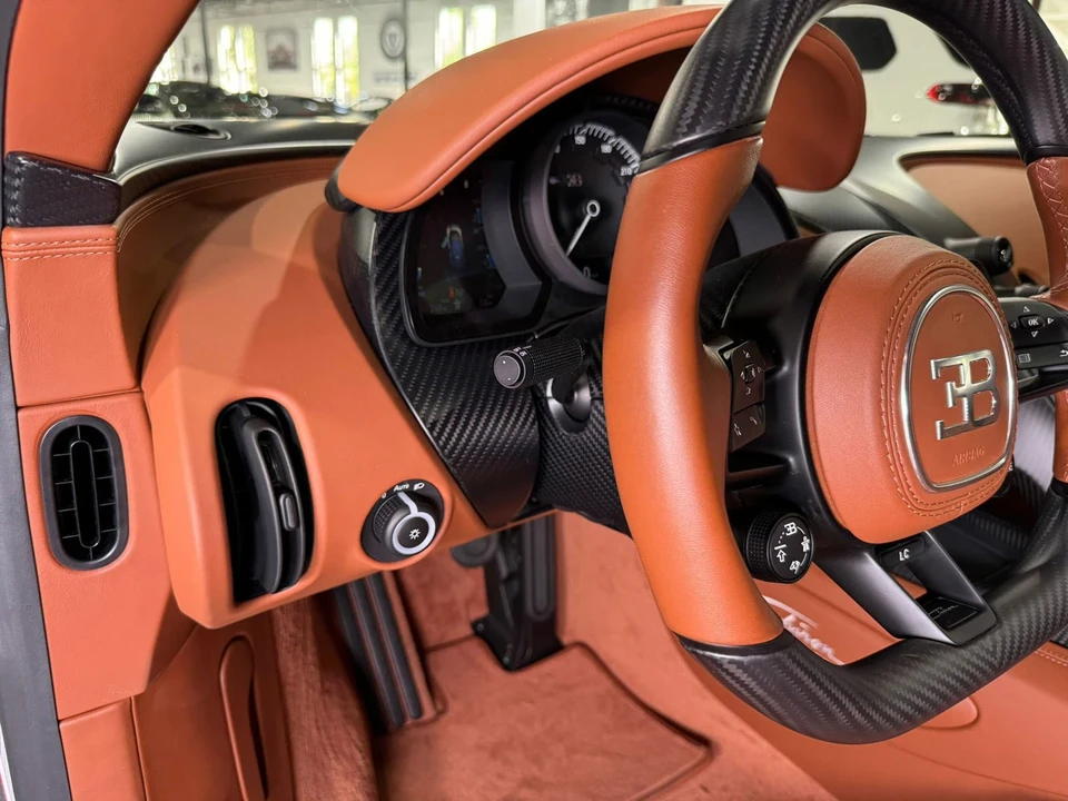 2023 Bugatti Chiron Super Sport - Image 21 of 21