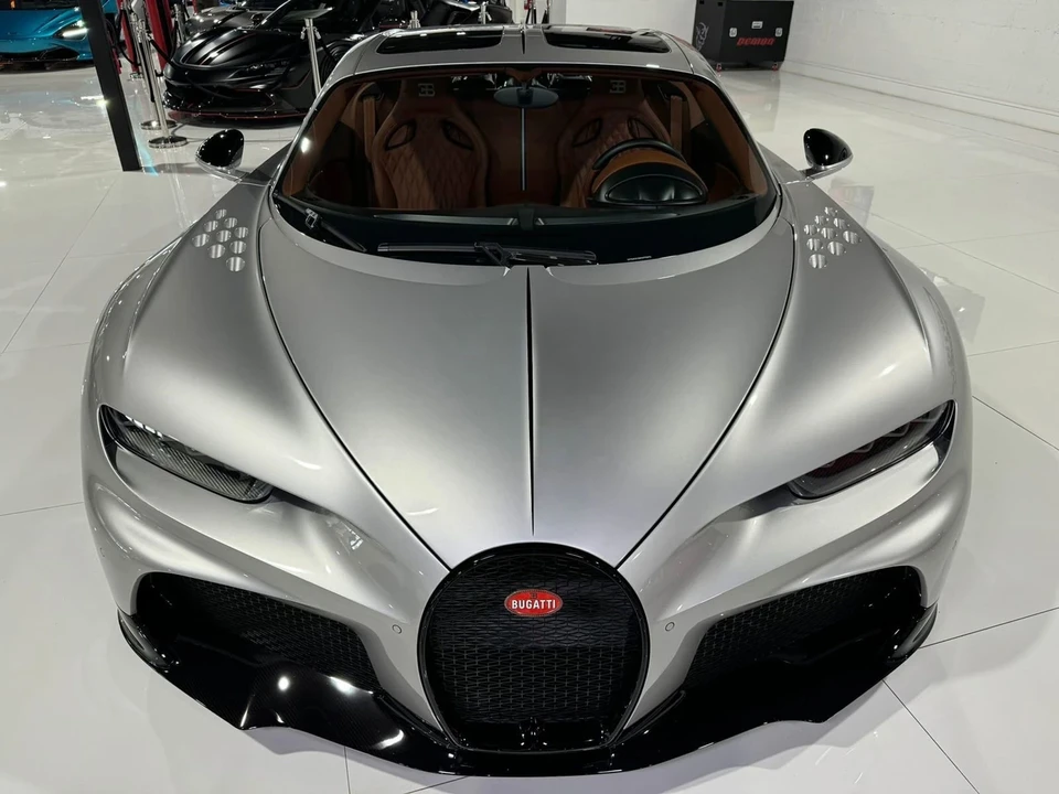 2023 Bugatti Chiron Super Sport - Image 2 of 12