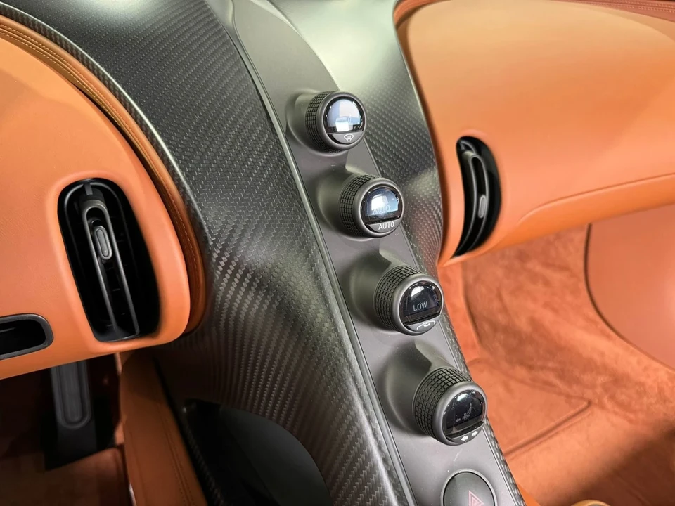 2023 Bugatti Chiron Super Sport - Image 16 of 21