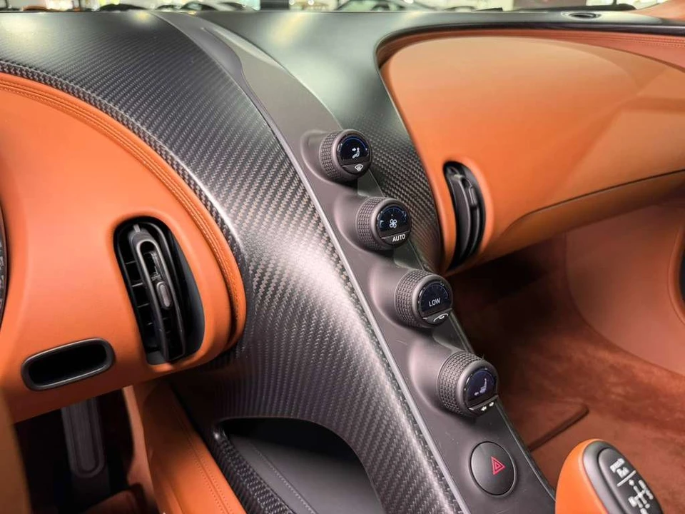 2023 Bugatti Chiron Super Sport - Image 19 of 21