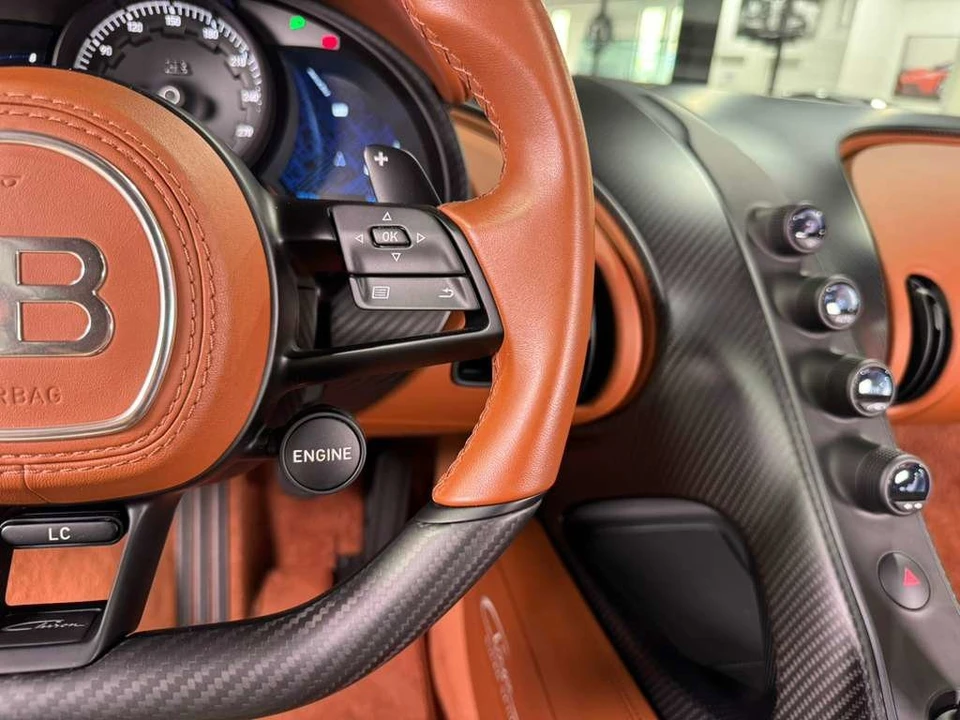 2023 Bugatti Chiron Super Sport - Image 16 of 21