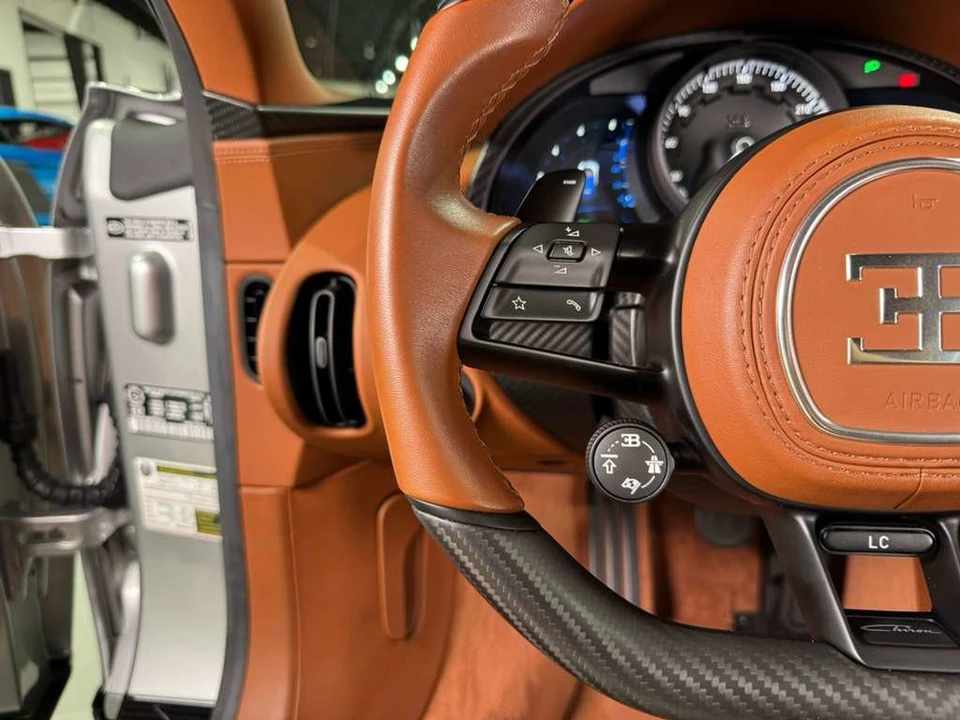 2023 Bugatti Chiron Super Sport - Image 15 of 21