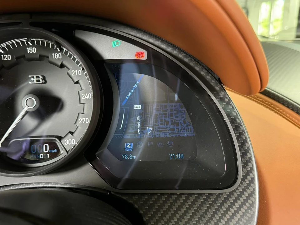 2023 Bugatti Chiron Super Sport - Image 14 of 21