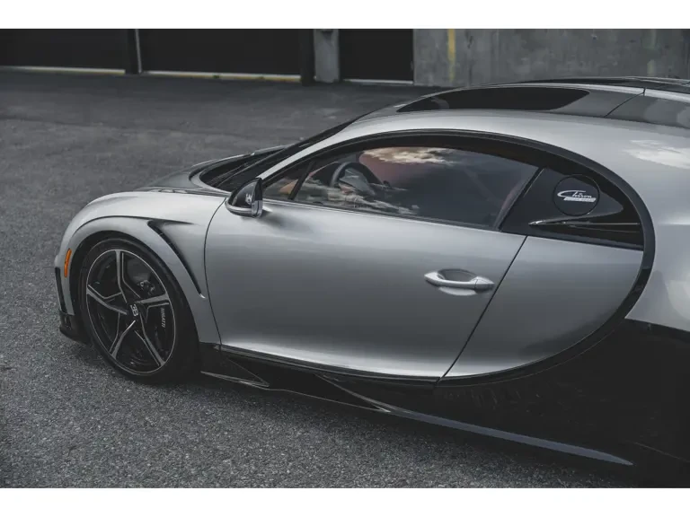 2023 Bugatti Chiron Super Sport - Image 15 of 31