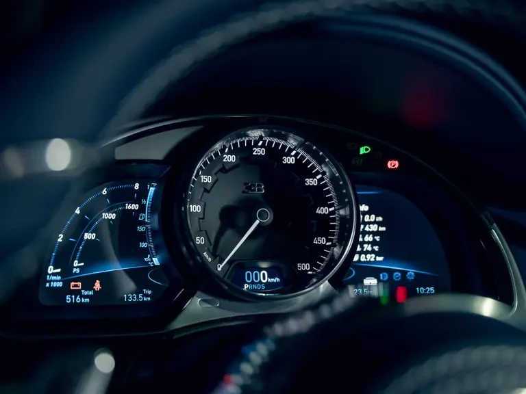 2023 Bugatti Chiron Super Sport - Image 12 of 31