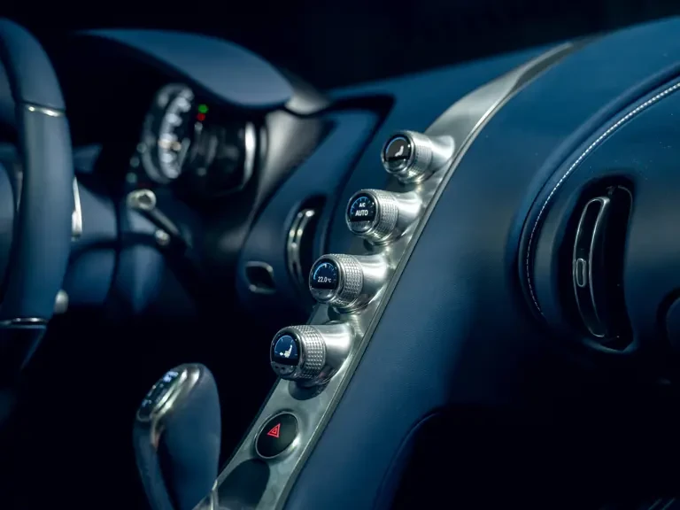 2023 Bugatti Chiron Super Sport - Image 14 of 31