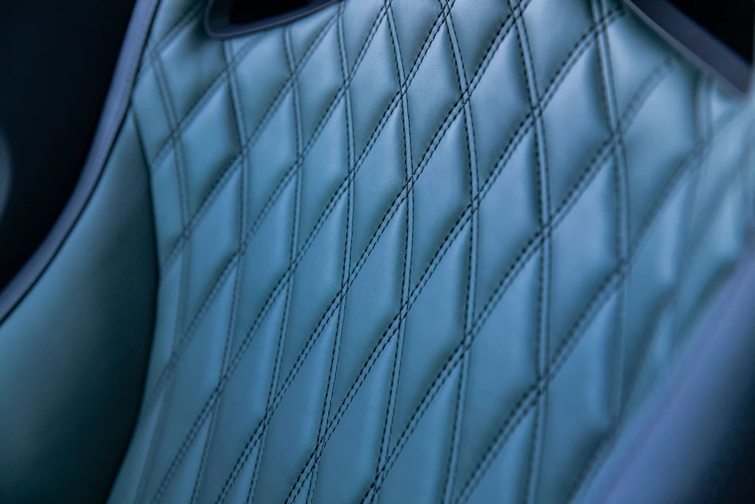 2023 Bugatti Chiron Super Sport - Image 16 of 31