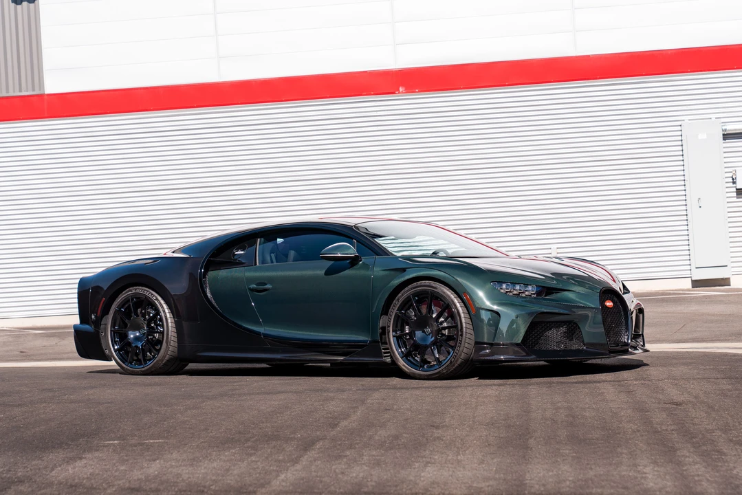 2023 Bugatti Chiron Super Sport - Image 3 of 31