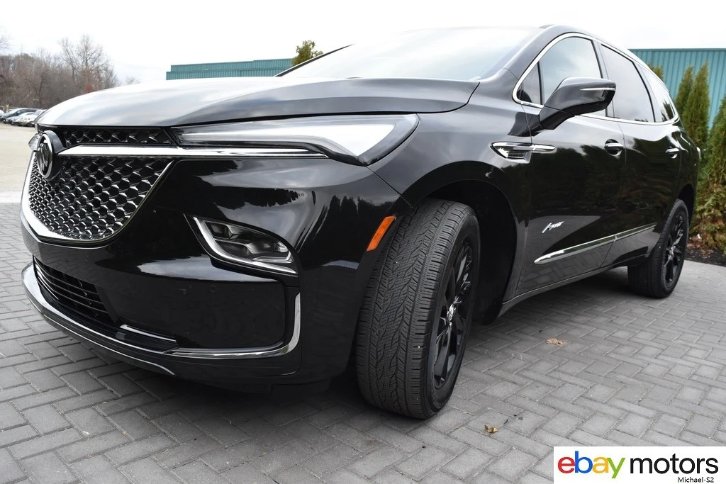 2023 Buick Enclave - Image 9 of 21