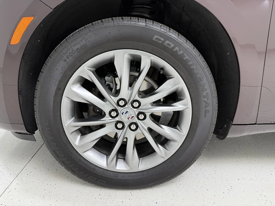 2023 Buick Enclave - Image 10 of 12