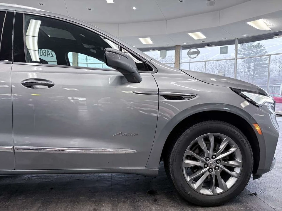 2023 Buick Enclave - Image 8 of 12