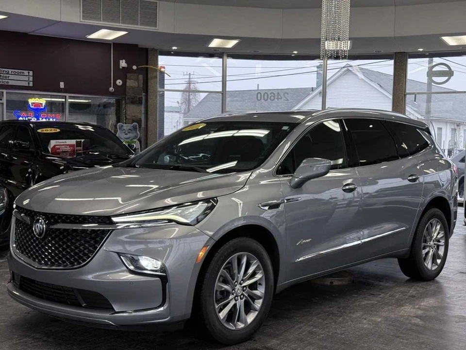 2023 Buick Enclave - Image 2 of 12
