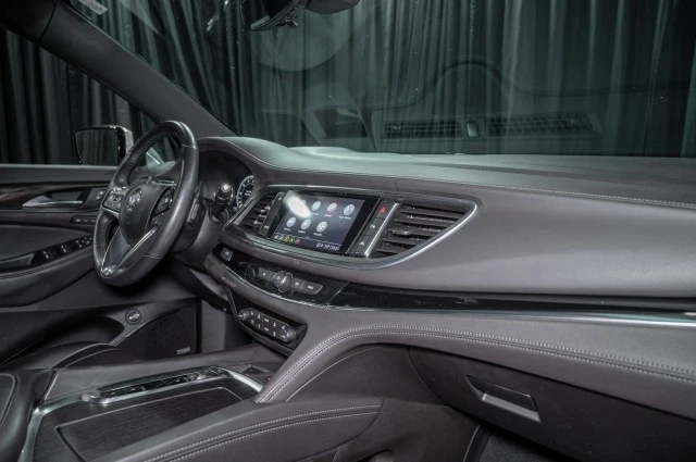 2023 Buick Enclave - Image 15 of 21