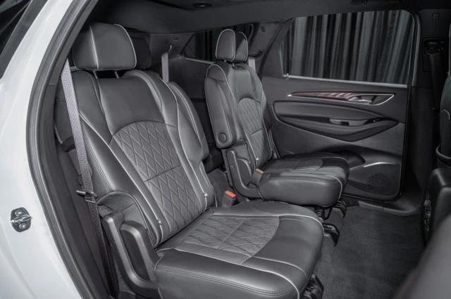 2023 Buick Enclave - Image 13 of 21