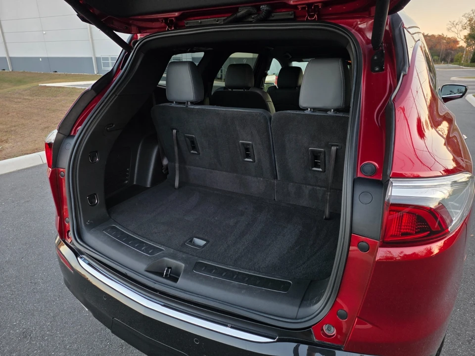 2023 Buick Enclave - Image 18 of 21
