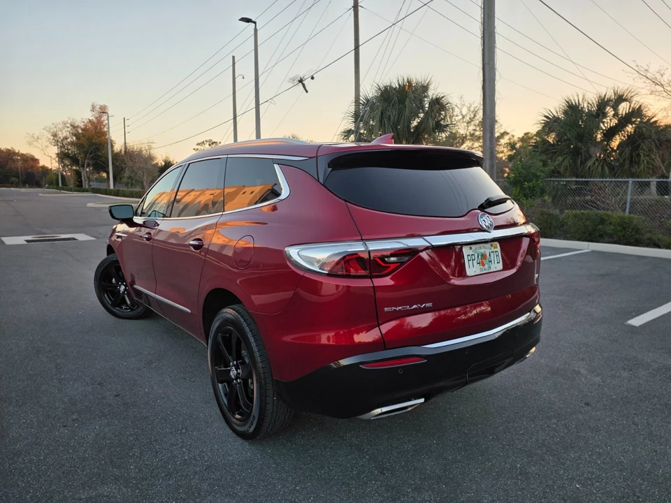 2023 Buick Enclave - Image 2 of 21