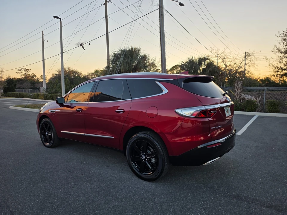 2023 Buick Enclave - Image 13 of 21