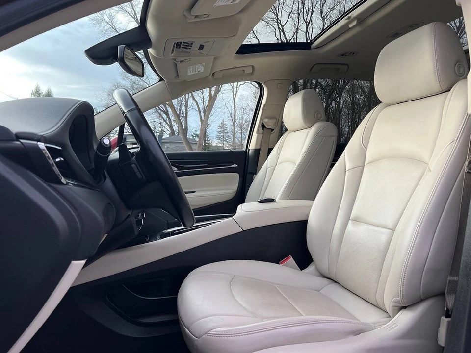 2023 Buick Enclave - Image 30 of 31