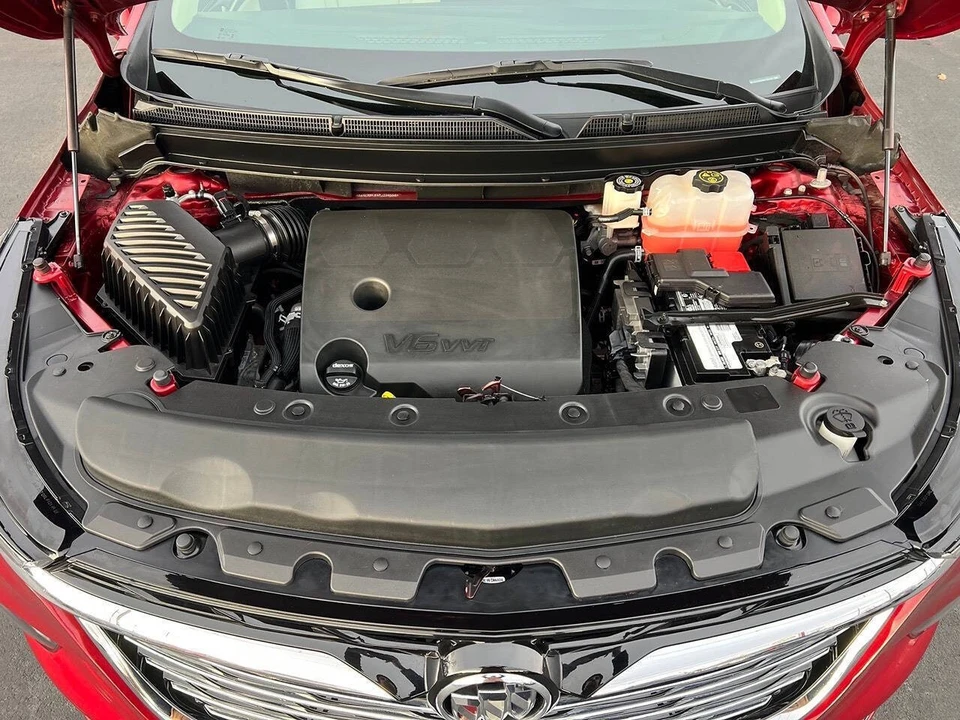 2023 Buick Enclave - Image 25 of 31