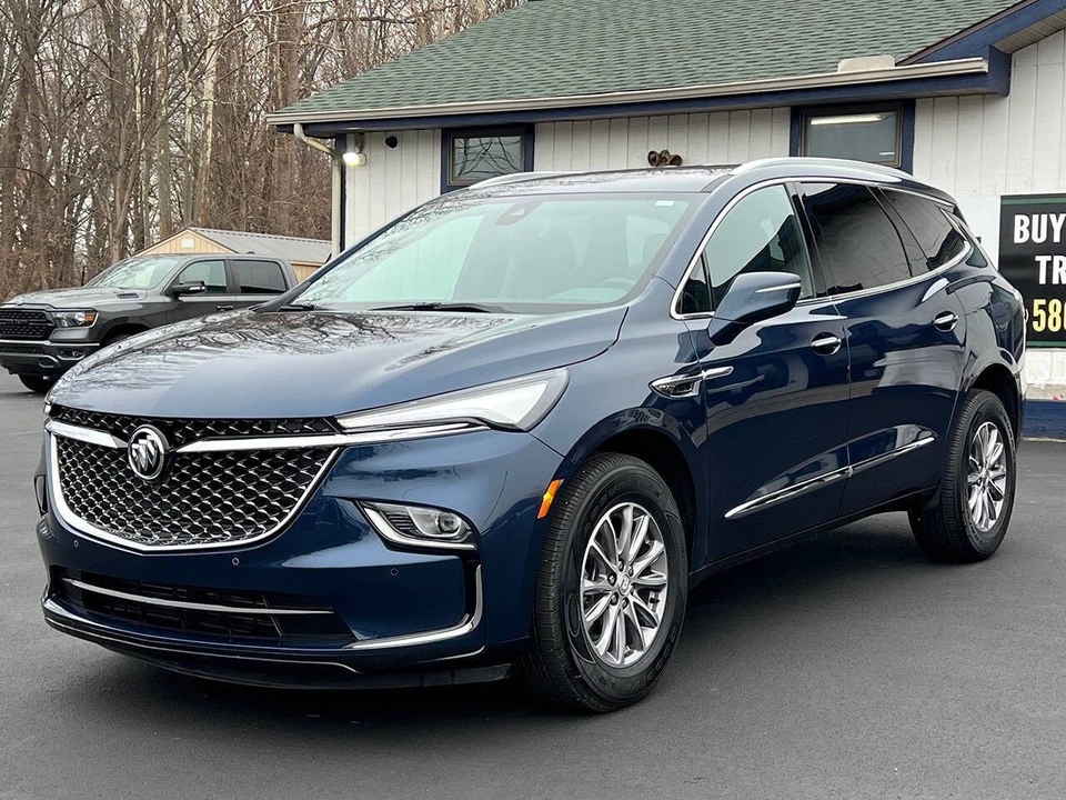2023 Buick Enclave - Image 7 of 21