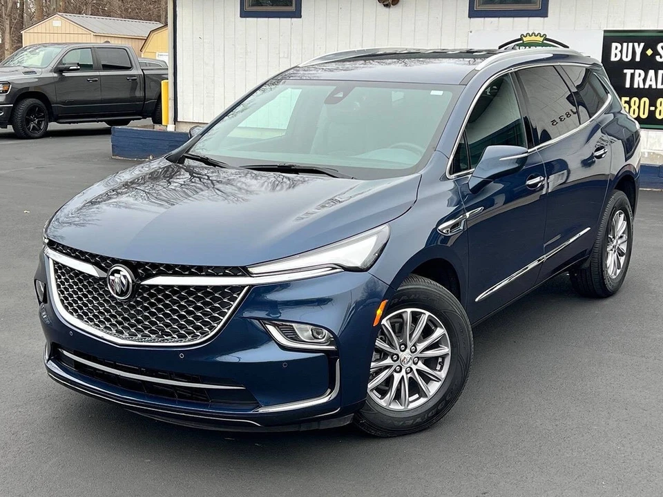 2023 Buick Enclave - Image 10 of 21