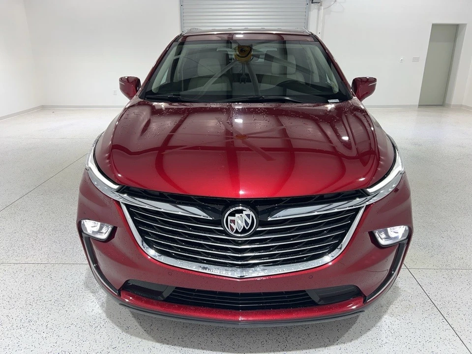 2023 Buick Enclave - Image 8 of 12
