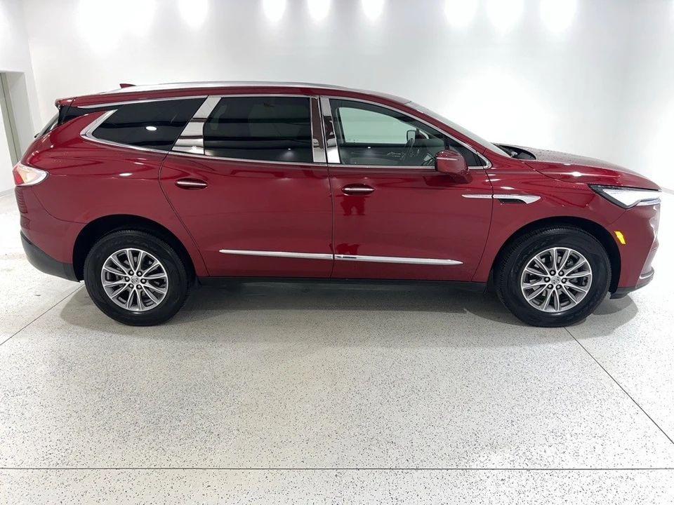 2023 Buick Enclave - Image 6 of 12