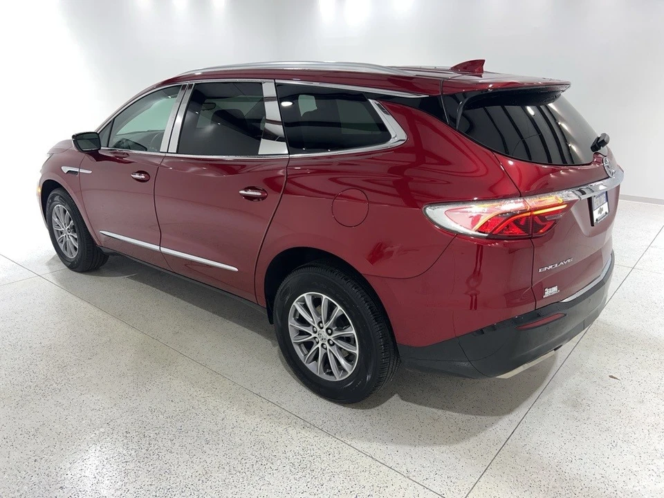 2023 Buick Enclave - Image 3 of 12