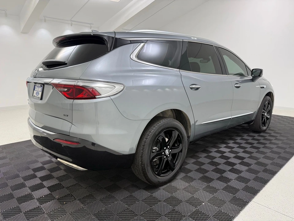 2023 Buick Enclave - Image 6 of 21