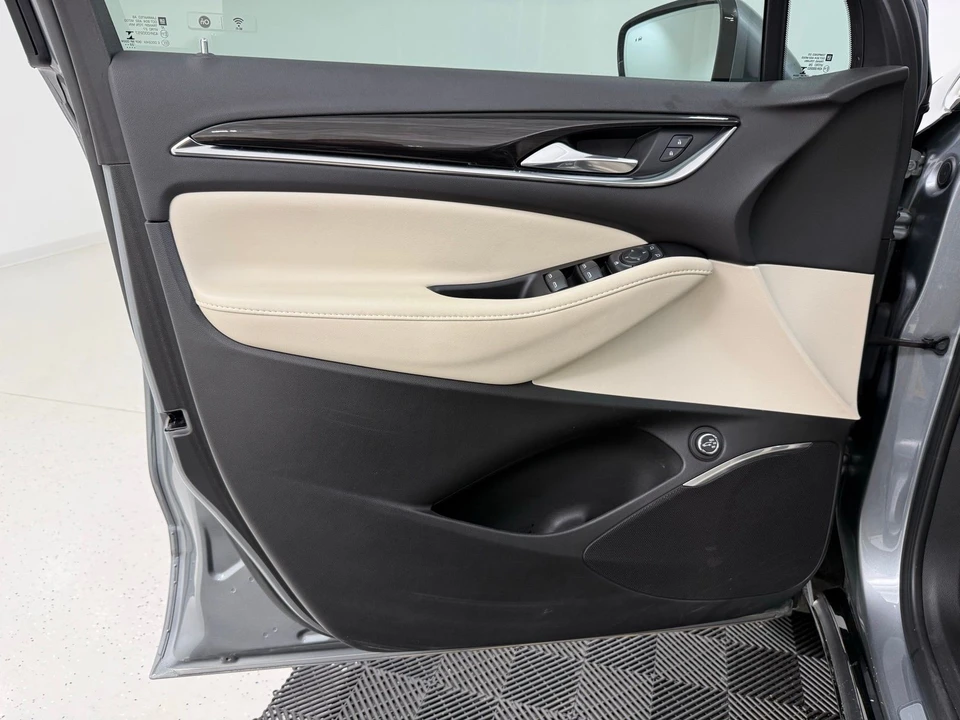 2023 Buick Enclave - Image 10 of 21