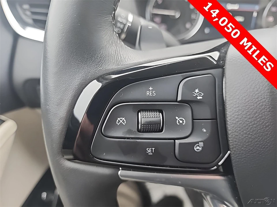 2023 Buick Enclave - Image 15 of 21